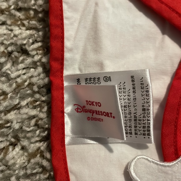 Cute Minnie Mouse Bib - Picture 5 of 5